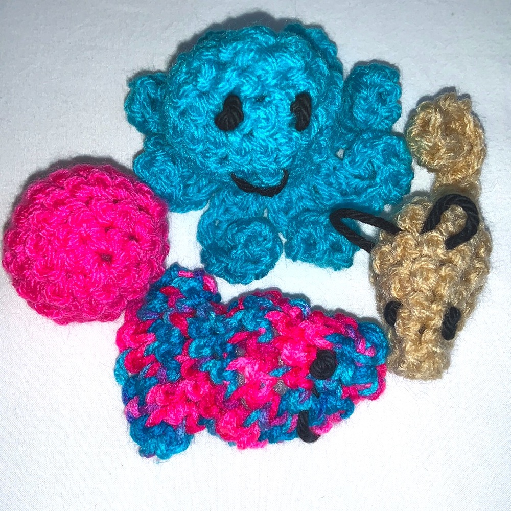 Hand Crafted Crochet Organic Catnip Toy Variety Set Octopi Mouse Fish & Ball - Picture 5 of 5
